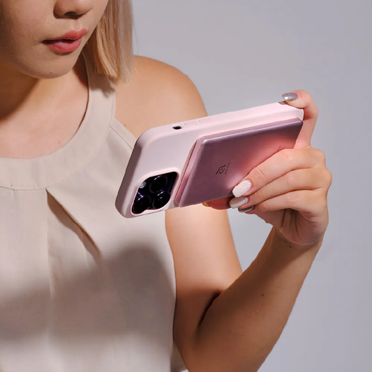 ADAM Gravity C5 5,000 mAh Magnetic Wireless battery - Pink