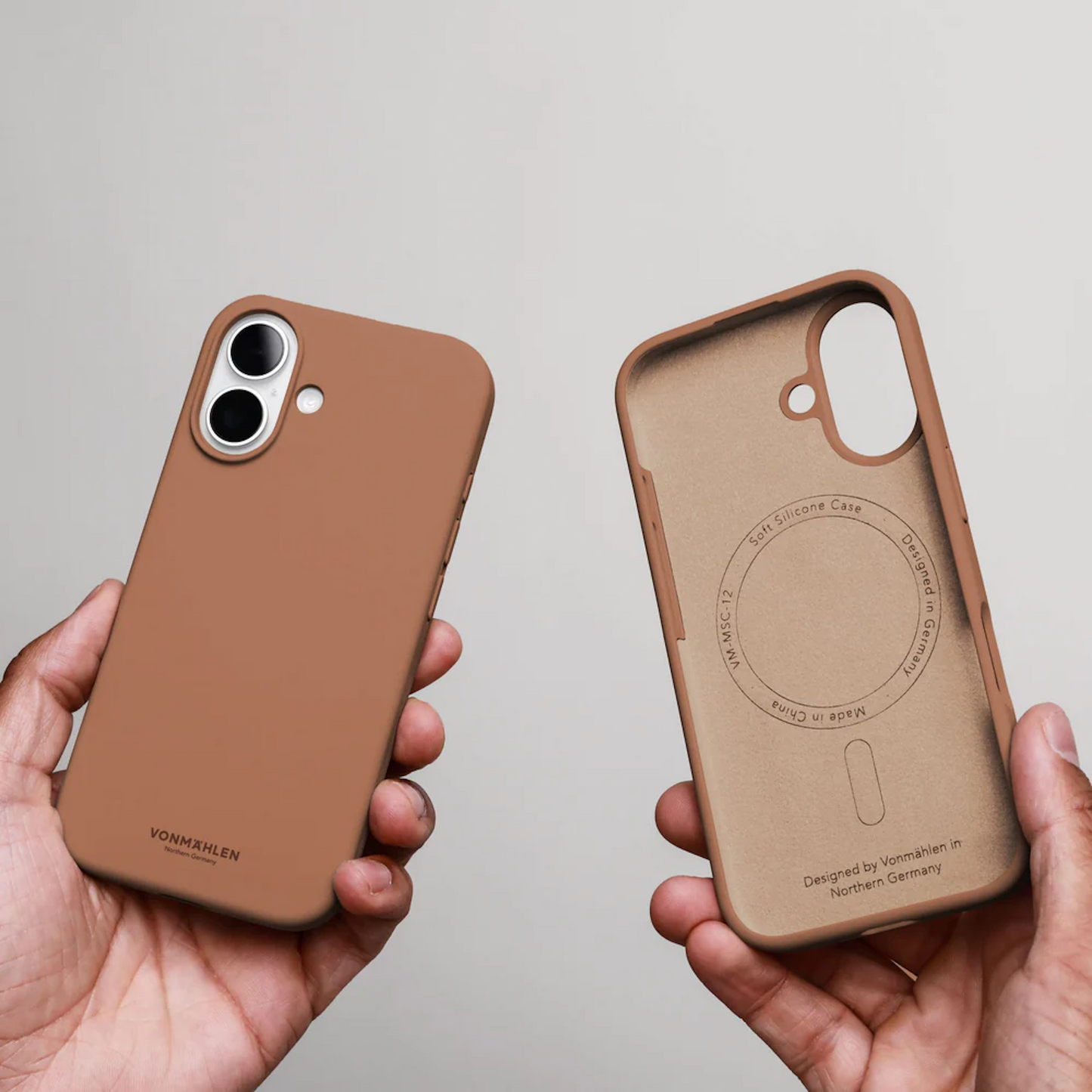 VONMAHLEN Soft Silicone Case iPhone 17 - Dark Cream