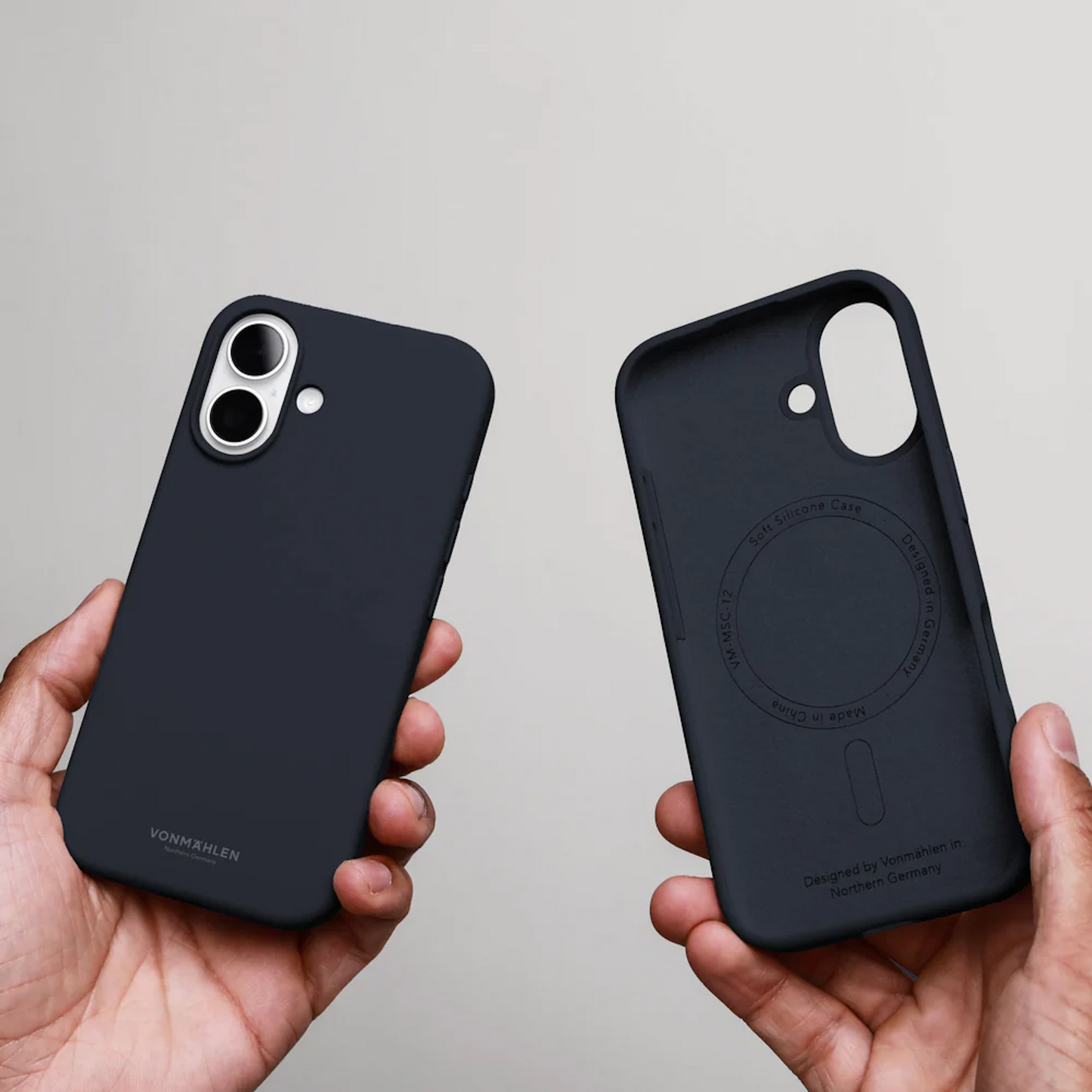 VONMAHLEN Soft Silicone Case iPhone 17 Navy