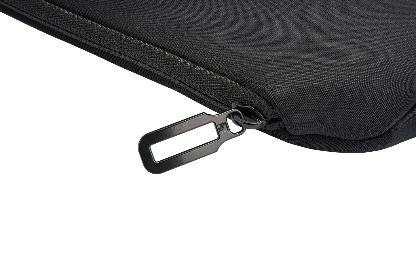 TUCANO DOPPIO SLEEVES up to MB14 - black