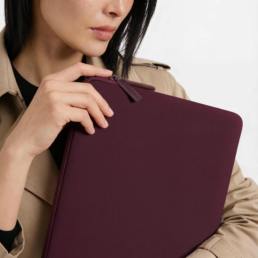PIPETTO MacBook 13/14  Classic Fit Sleeve - Burgundy