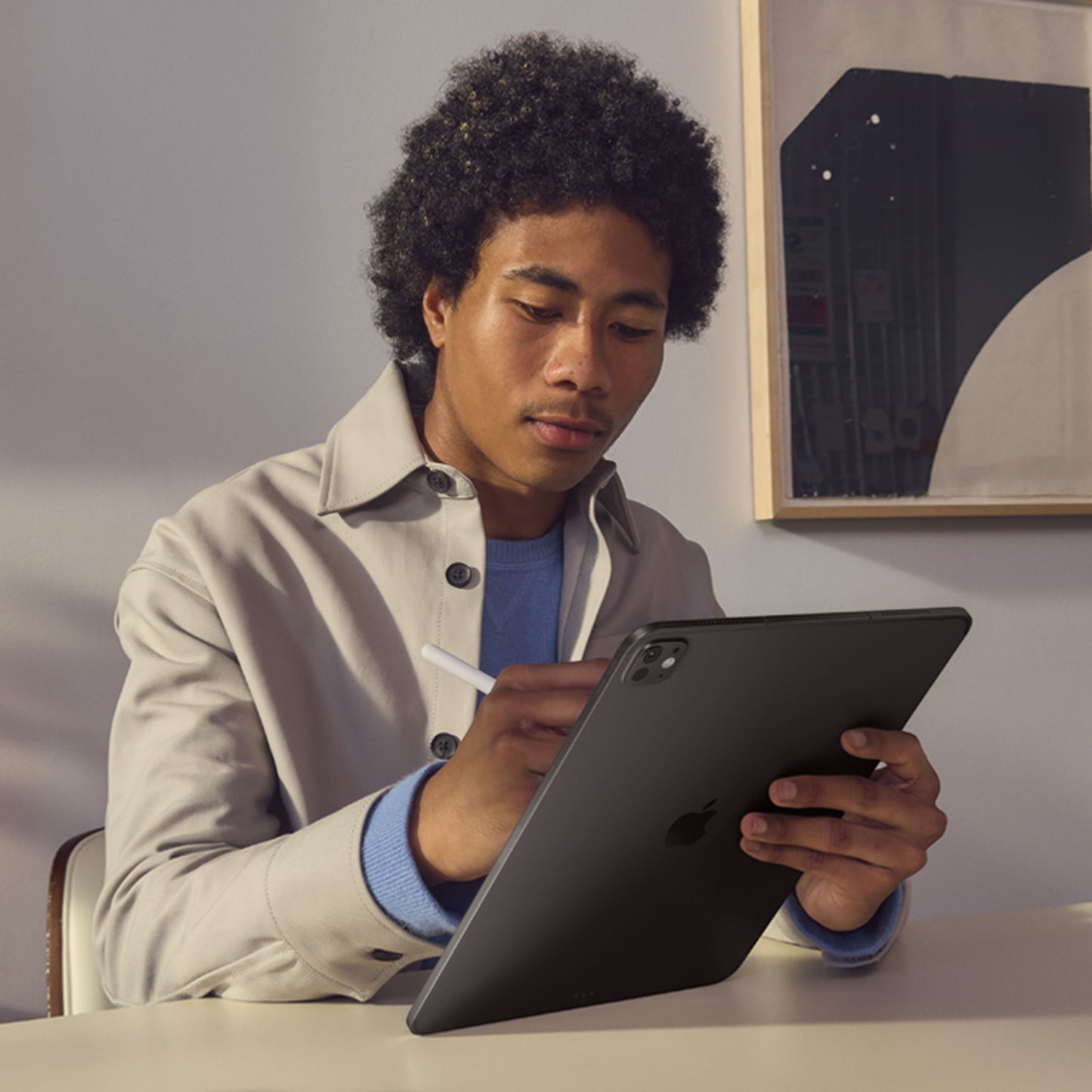 iPad_Pro_11-in_M5_WiFi_Space_Black_PDP_Image_Position_5__WWEN