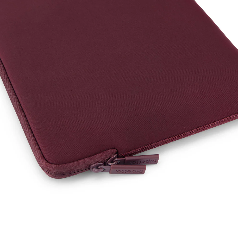 PIPETTO MacBook 13/14  Classic Fit Sleeve - Burgundy